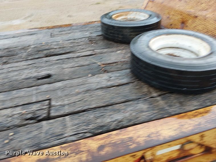 image for item DT6264 1979 HFTH drop deck equipment trailer