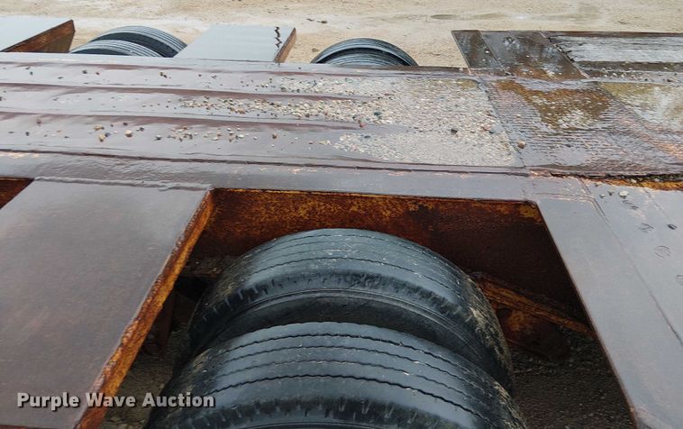 image for item DT6264 1979 HFTH drop deck equipment trailer