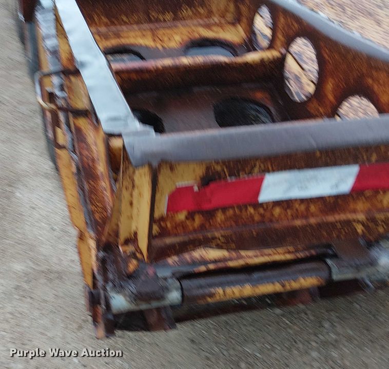 image for item DT6264 1979 HFTH drop deck equipment trailer