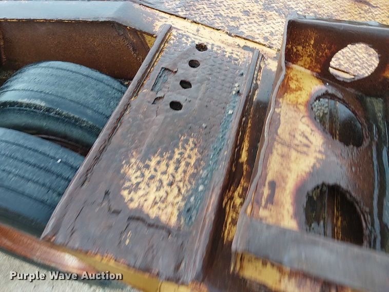 image for item DT6264 1979 HFTH drop deck equipment trailer