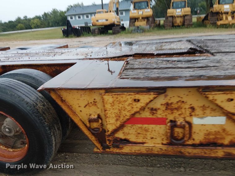 image for item DT6264 1979 HFTH drop deck equipment trailer