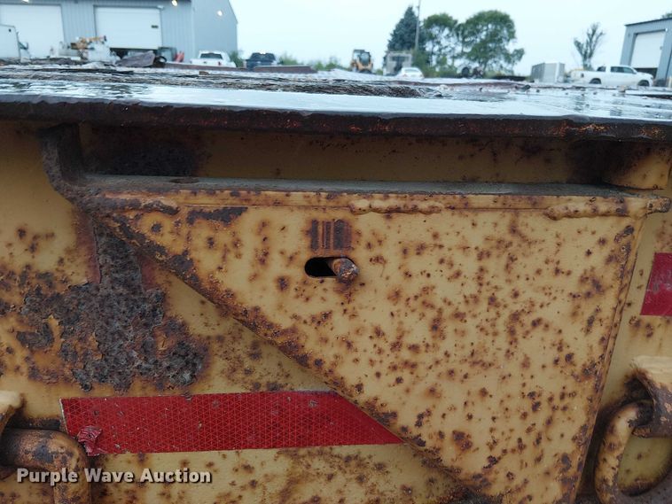 image for item DT6264 1979 HFTH drop deck equipment trailer