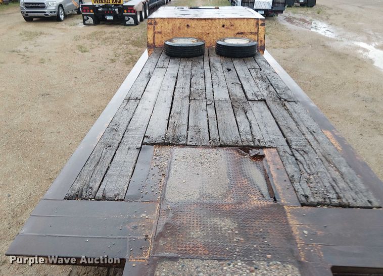image for item DT6264 1979 HFTH drop deck equipment trailer