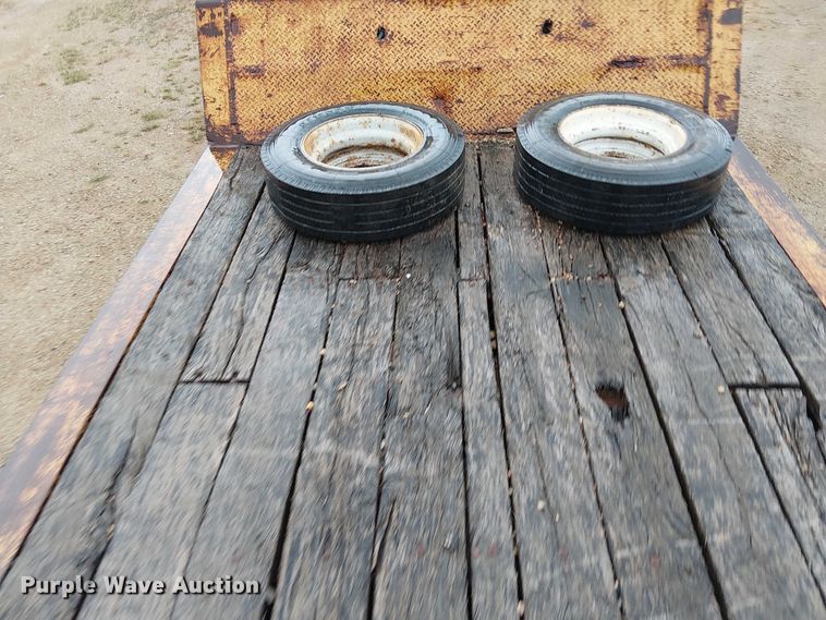 image for item DT6264 1979 HFTH drop deck equipment trailer