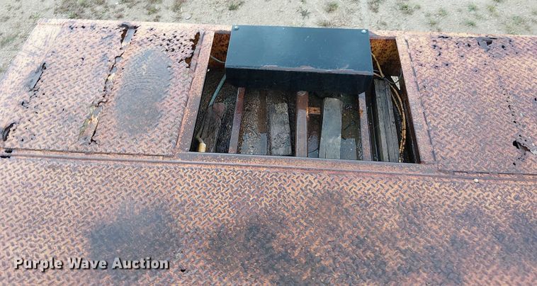 image for item DT6264 1979 HFTH drop deck equipment trailer