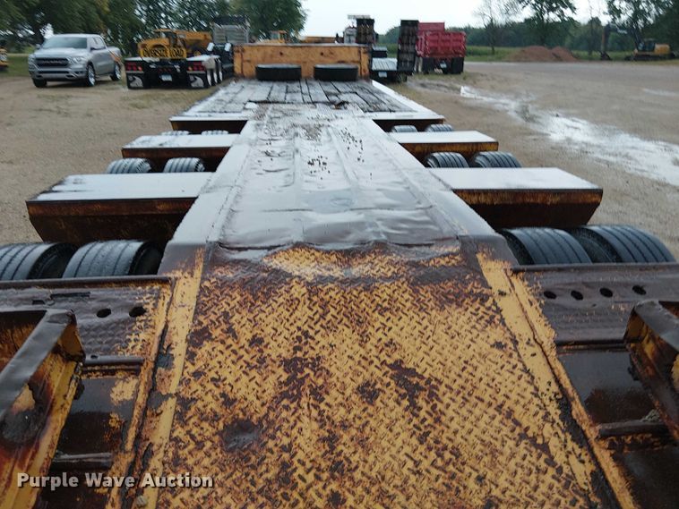image for item DT6264 1979 HFTH drop deck equipment trailer