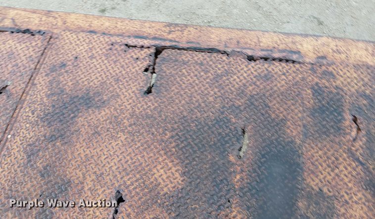 image for item DT6264 1979 HFTH drop deck equipment trailer