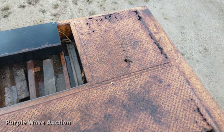 image for item DT6264 1979 HFTH drop deck equipment trailer