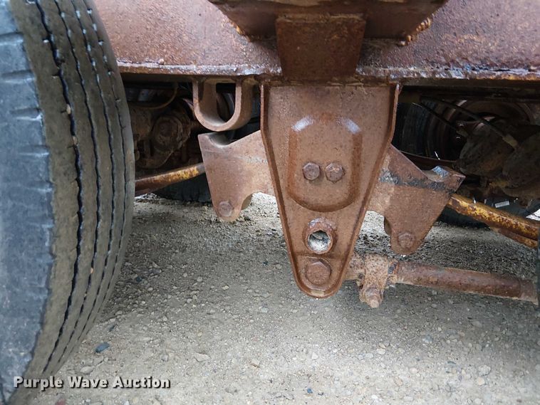 image for item DT6264 1979 HFTH drop deck equipment trailer