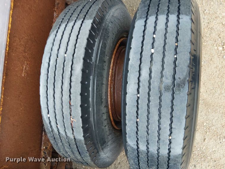 image for item DT6264 1979 HFTH drop deck equipment trailer