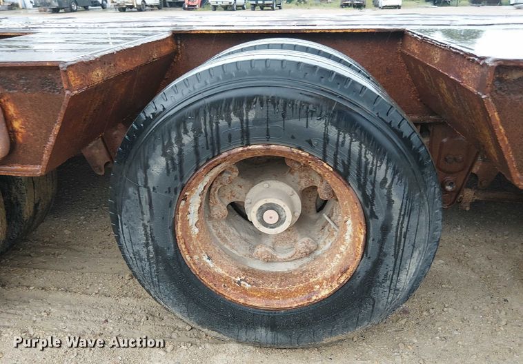 image for item DT6264 1979 HFTH drop deck equipment trailer