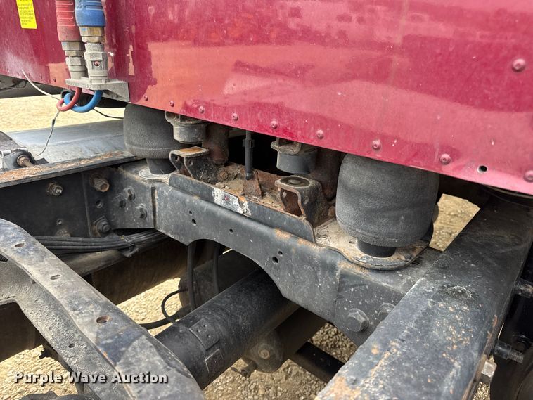 image for item DW3381 2007 International 9900ix Semi Truck