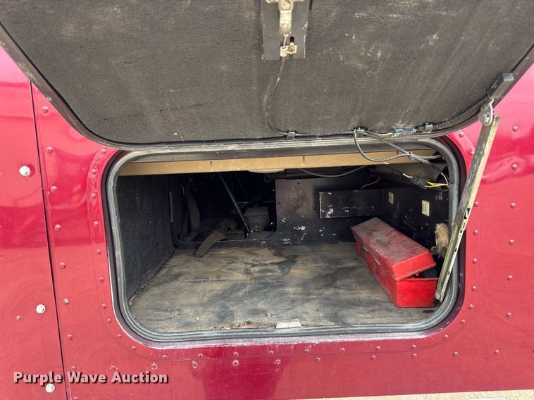 image for item DW3381 2007 International 9900ix Semi Truck