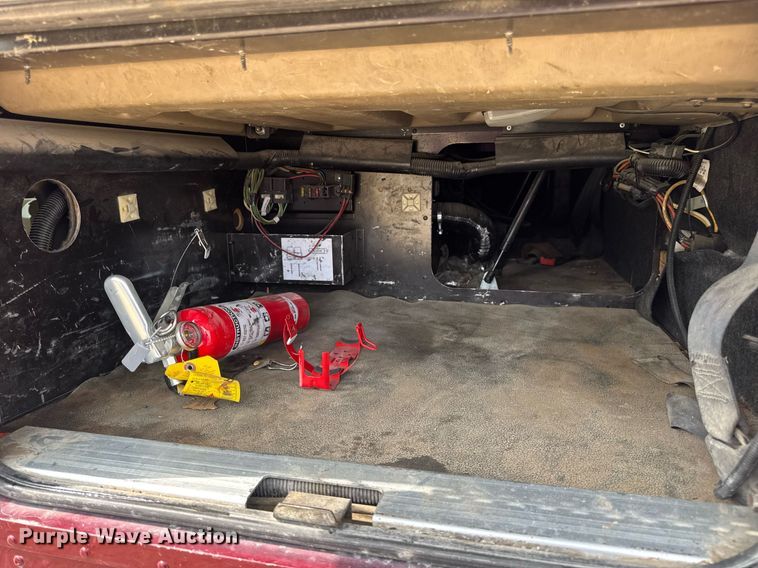 image for item DW3381 2007 International 9900ix Semi Truck