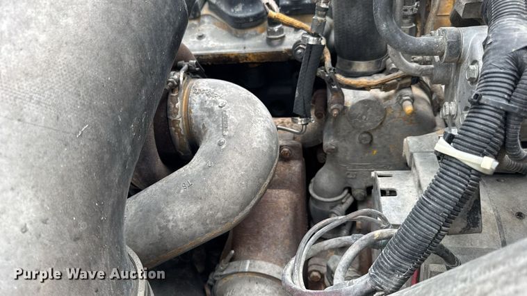 image for item DW3381 2007 International 9900ix Semi Truck