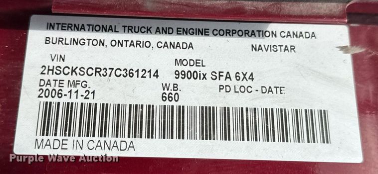 image for item DW3381 2007 International 9900ix Semi Truck
