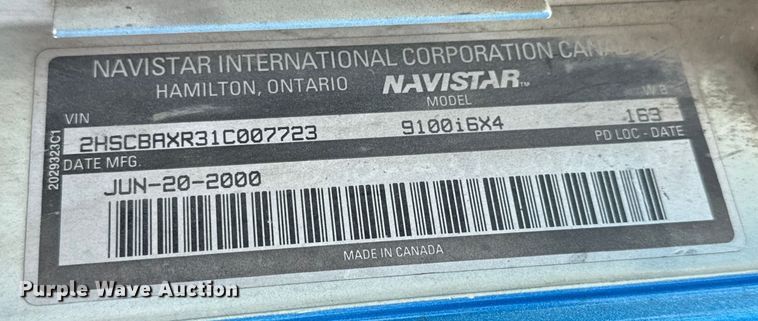 image for item DW6554 2001 International  9100i truck cab and chassis