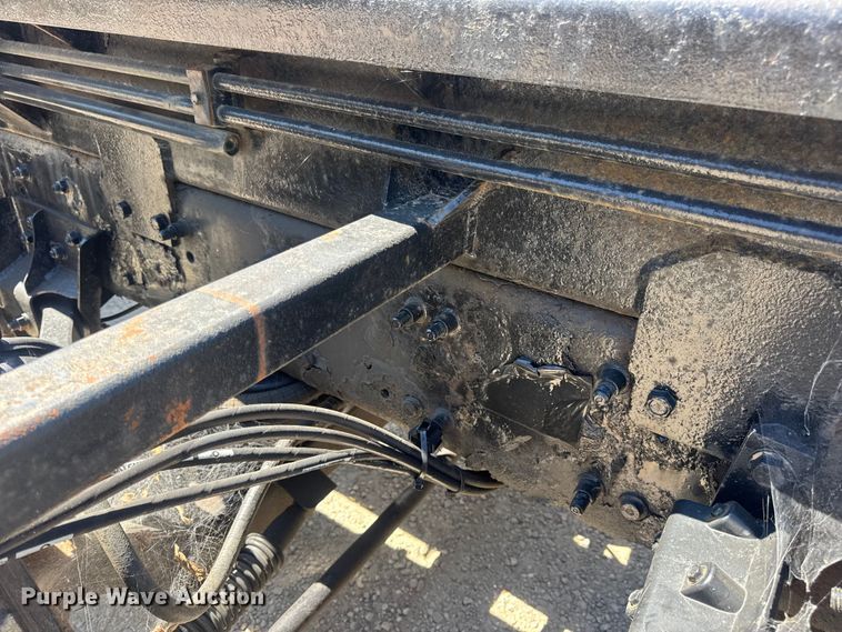 image for item DW6573 2005 Sterling hook lift truck