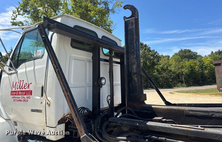 image for item DW6573 2005 Sterling hook lift truck