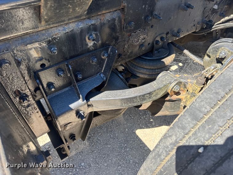 image for item DW6573 2005 Sterling hook lift truck