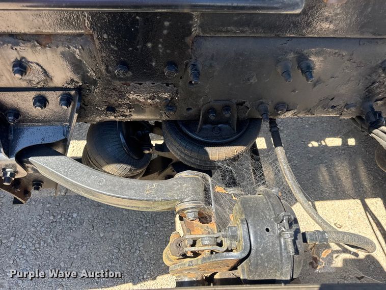 image for item DW6573 2005 Sterling hook lift truck