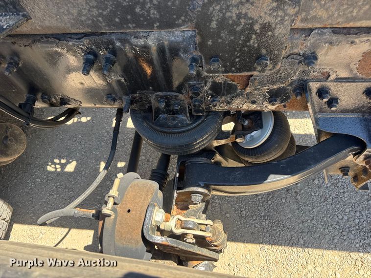 image for item DW6573 2005 Sterling hook lift truck