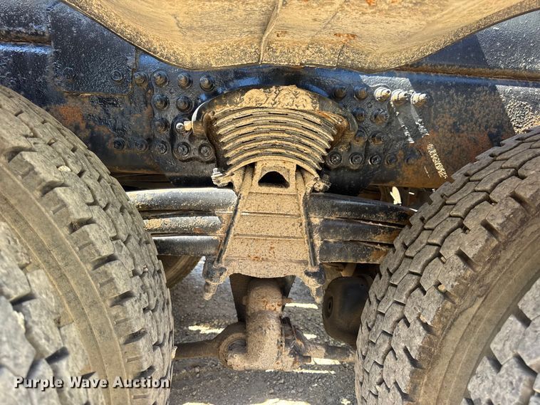 image for item DW6573 2005 Sterling hook lift truck