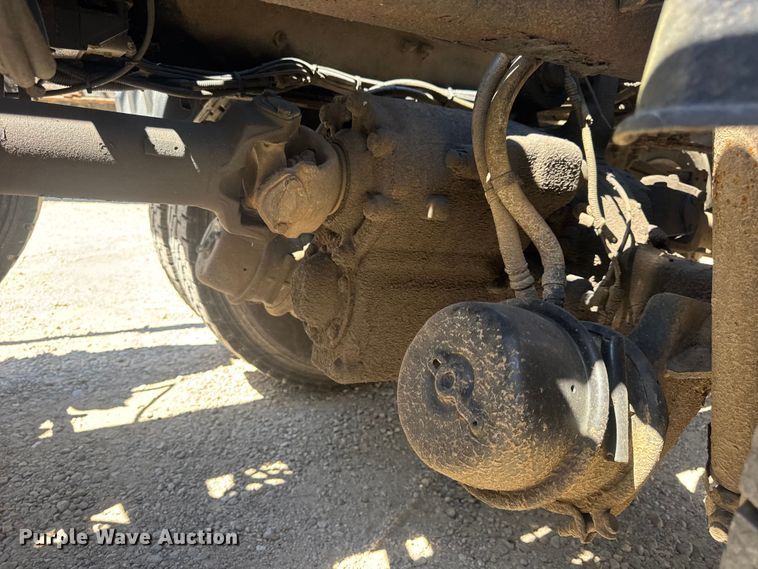 image for item DW6573 2005 Sterling hook lift truck