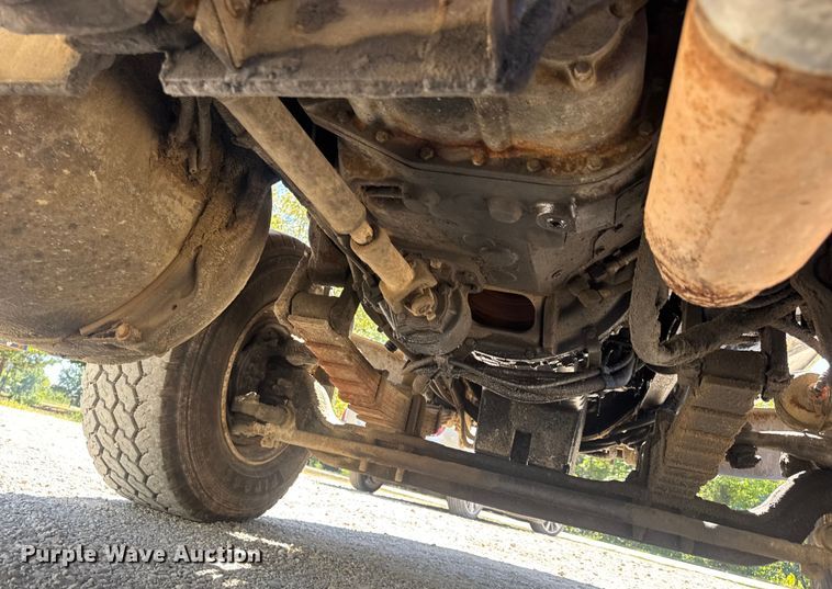 image for item DW6573 2005 Sterling hook lift truck