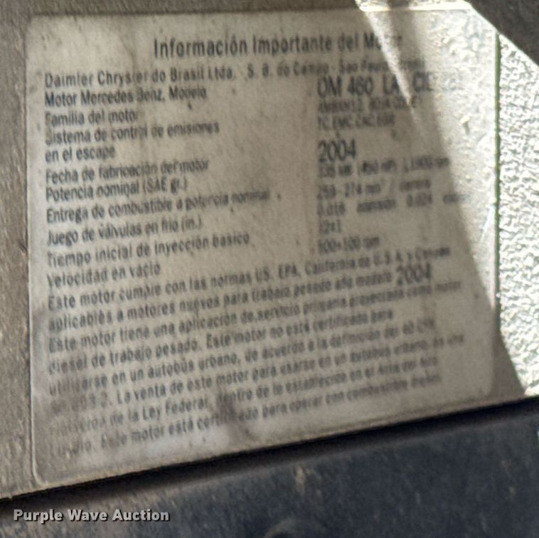 image for item DW6573 2005 Sterling hook lift truck