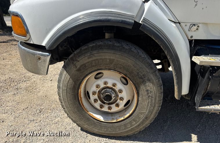 image for item DW6573 2005 Sterling hook lift truck