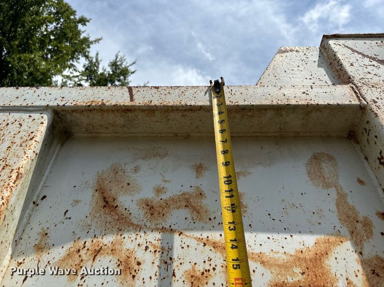 image for item DW7238 1995 International 9400 dump truck