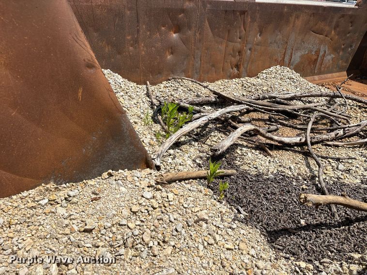 image for item DW7238 1995 International 9400 dump truck