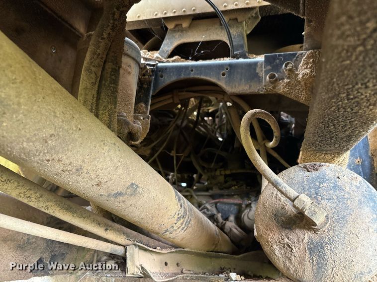 image for item DW7238 1995 International 9400 dump truck