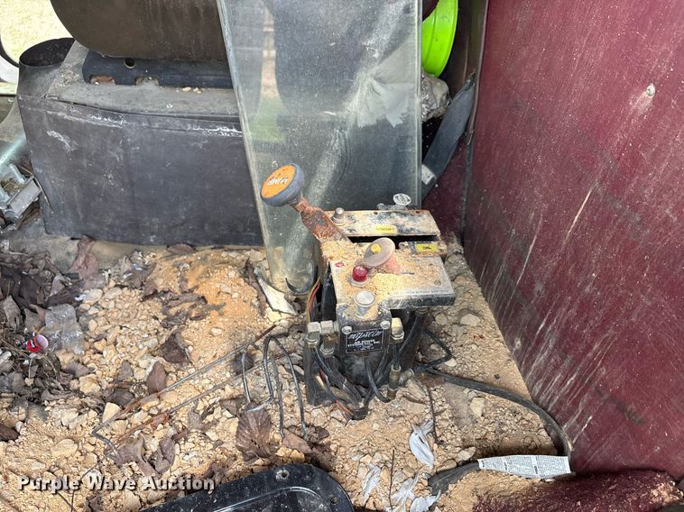 image for item DW7238 1995 International 9400 dump truck