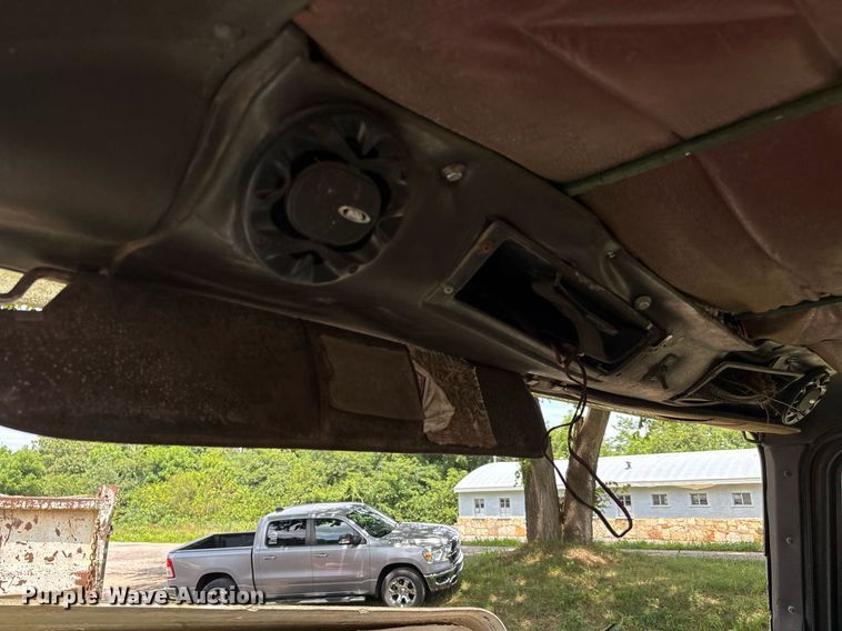 image for item DW7238 1995 International 9400 dump truck