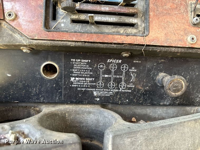 image for item DW7238 1995 International 9400 dump truck