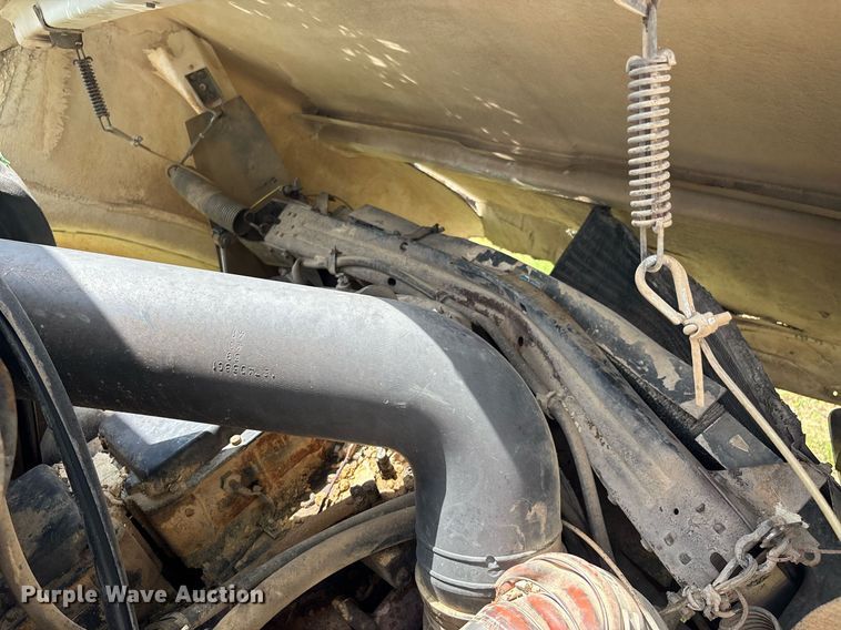 image for item DW7238 1995 International 9400 dump truck