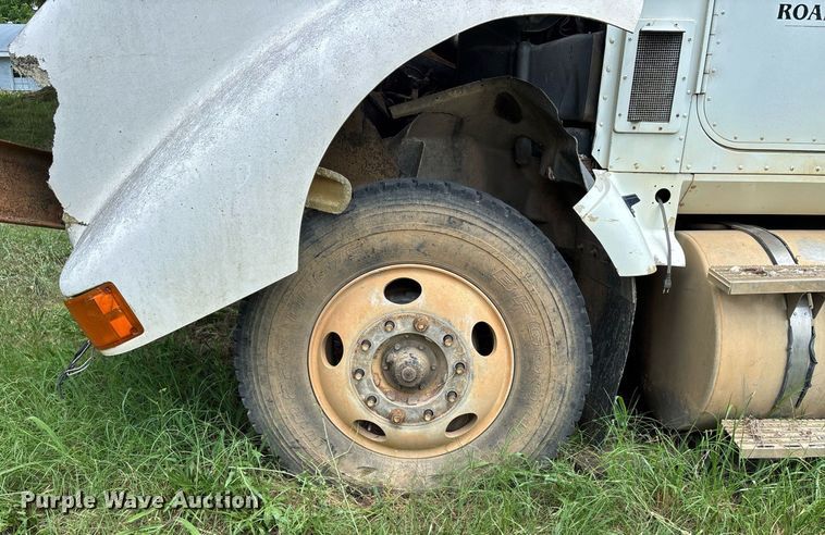 image for item DW7238 1995 International 9400 dump truck