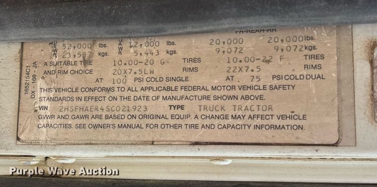 image for item DW7238 1995 International 9400 dump truck