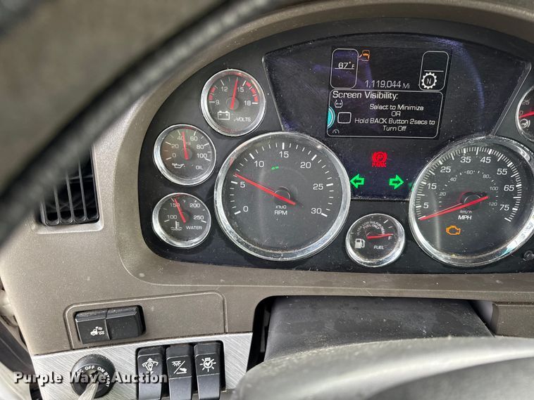 image for item DZ4267 2016 Kenworth T680  semi truck