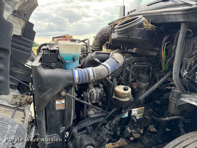 image for item DZ4267 2016 Kenworth T680  semi truck