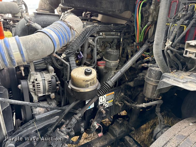 image for item DZ4267 2016 Kenworth T680  semi truck