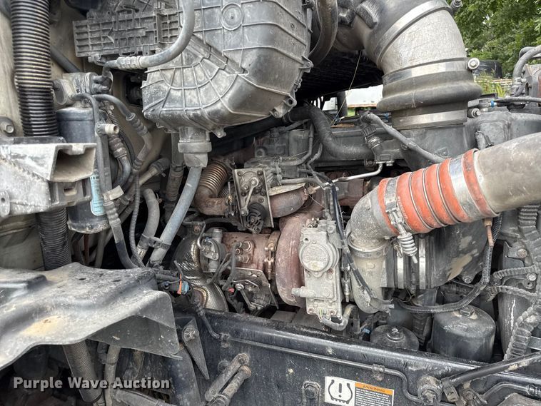 image for item DZ4267 2016 Kenworth T680  semi truck