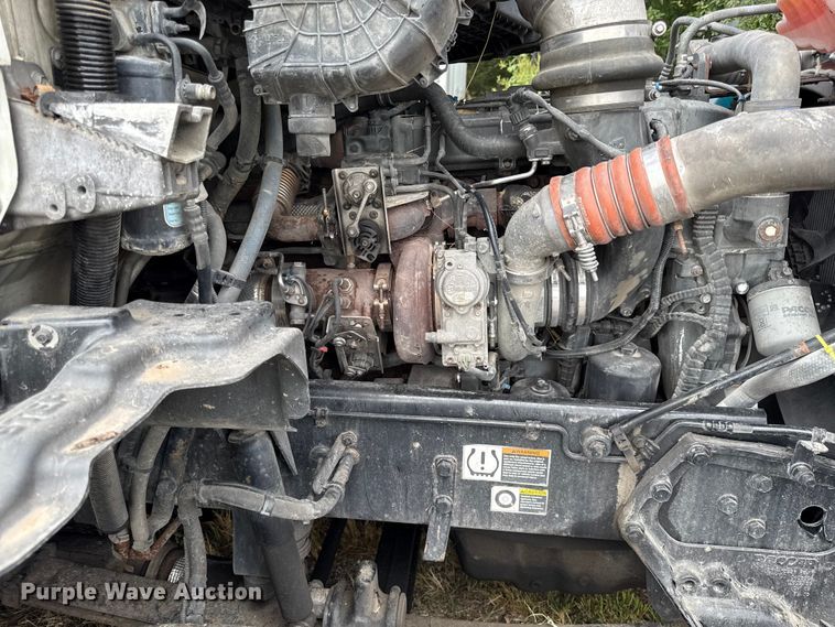 image for item DZ4267 2016 Kenworth T680  semi truck