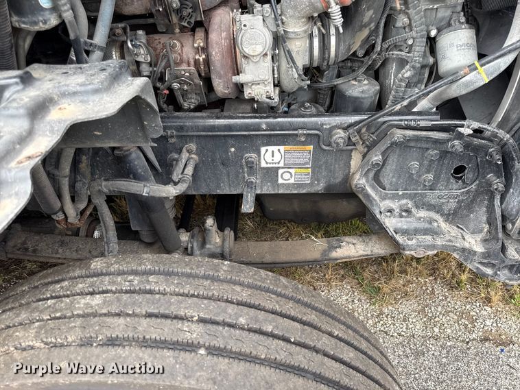 image for item DZ4267 2016 Kenworth T680  semi truck