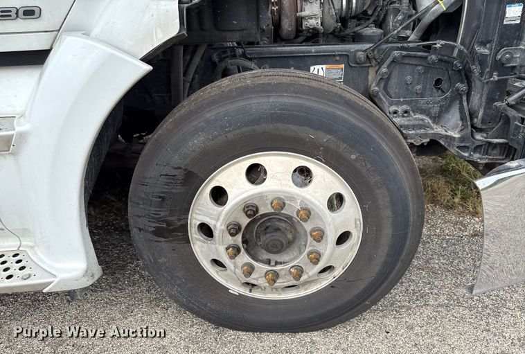 image for item DZ4267 2016 Kenworth T680  semi truck