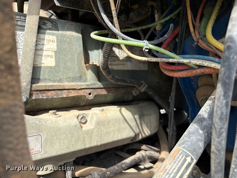 image for item DZ8823 2002 International  9400i semi truck