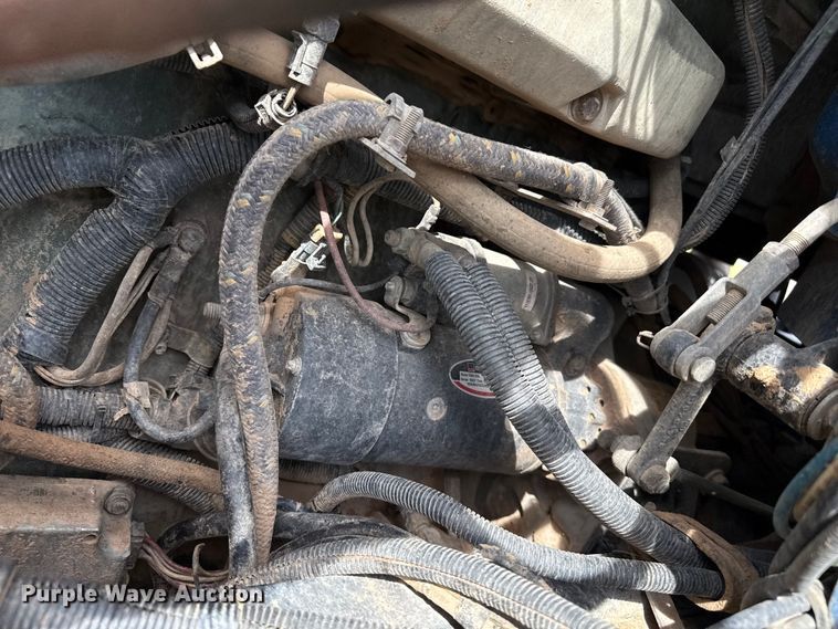 image for item DZ8823 2002 International  9400i semi truck