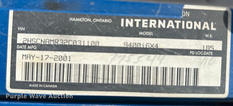 image for item DZ8823 2002 International  9400i semi truck